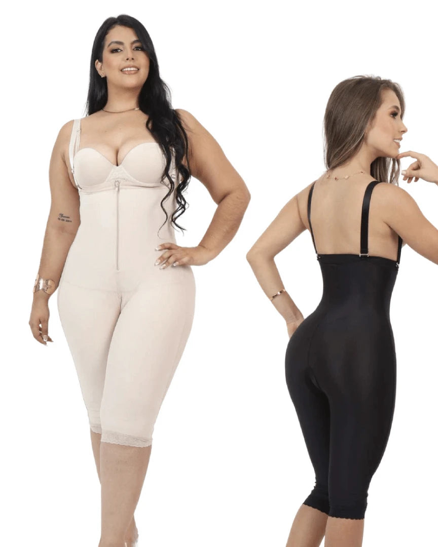 Enterizo reductor strapless a la rodilla con realce interno